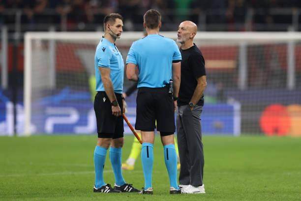 1665528102079075181.jpg Fe0hzglWQAYFn0Z.jpg